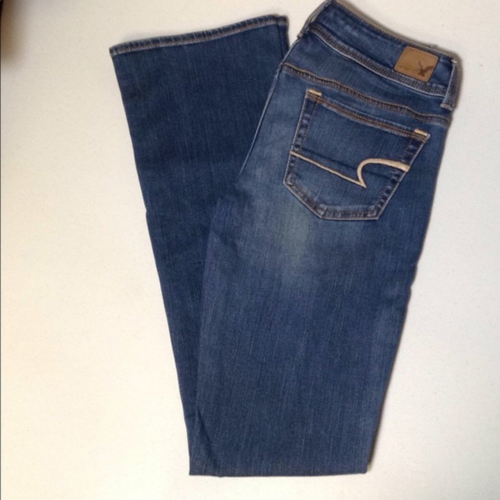 American Eagle Ladies Kick Boot Jeans - 6 …